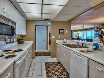 Long By Collection Apartment