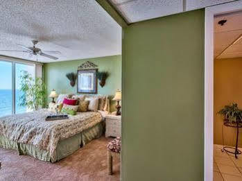 Apartment Long By Collection *